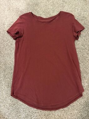 lululemon athletica Women's Short Sleeve Crew Tee - Brick Red